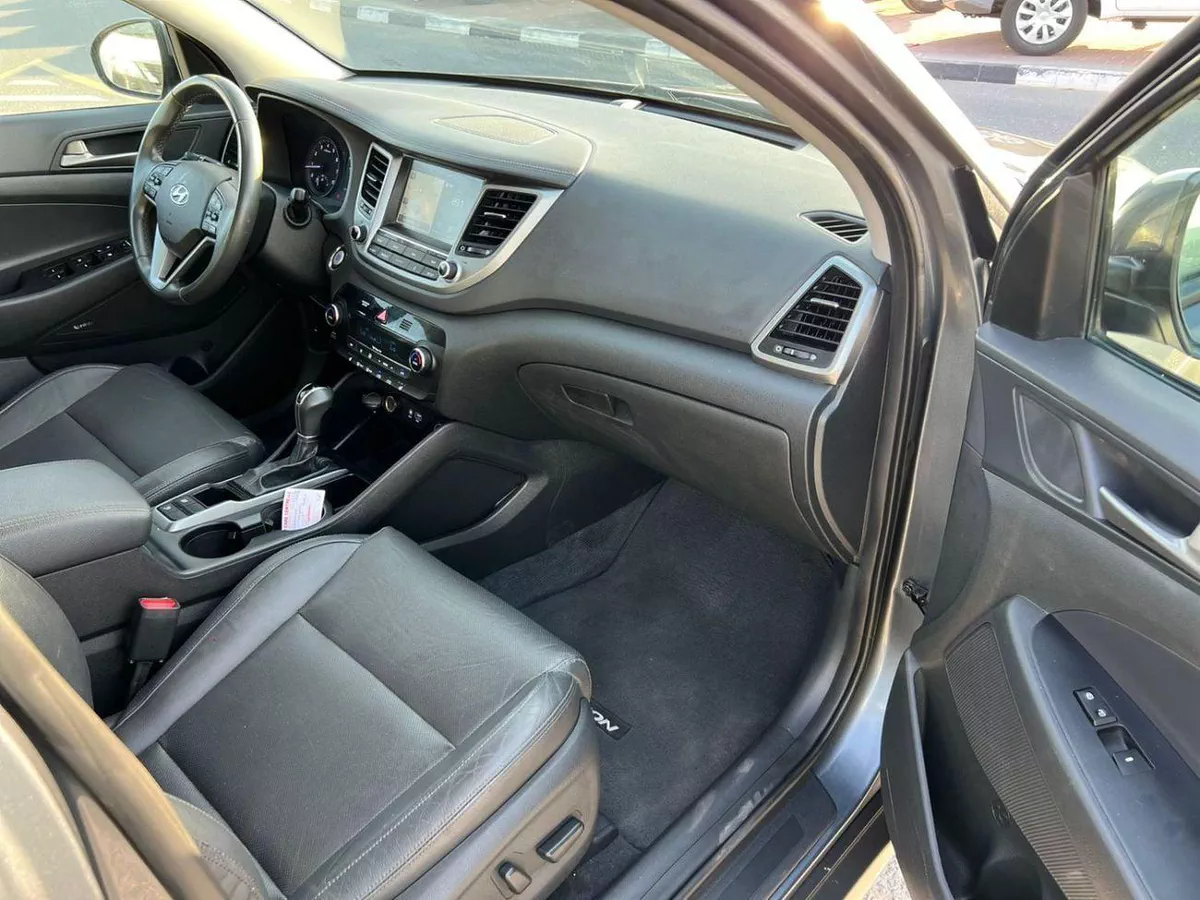 Hyundai Tucson GL 2018 Hyundai Tucson 2.0L V4 - AWD 4x4 - Rear Camera - Leather Seat-12-0