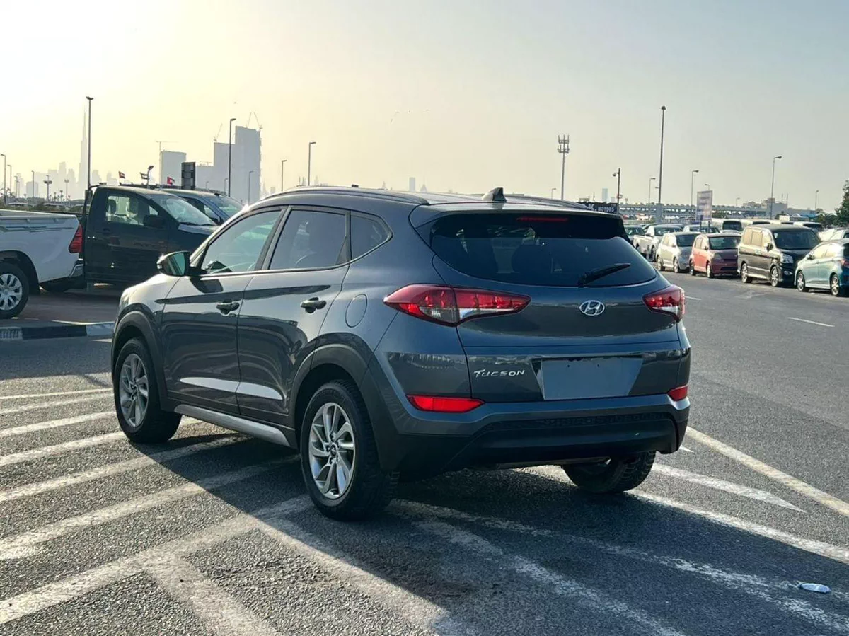 Hyundai Tucson GL 2018 Hyundai Tucson 2.0L V4 - AWD 4x4 - Rear Camera - Leather Seat-4-0
