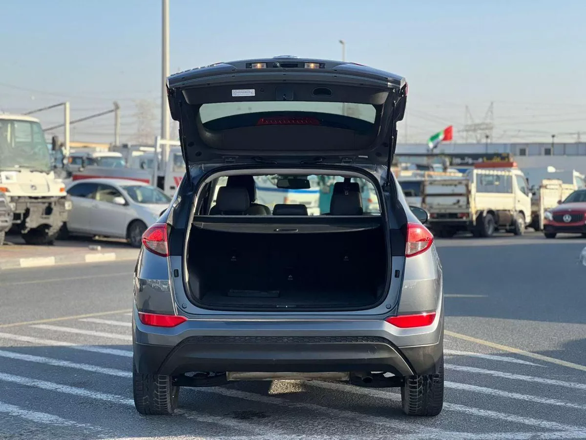 Hyundai Tucson GL 2018 Hyundai Tucson 2.0L V4 - AWD 4x4 - Rear Camera - Leather Seat-6-0