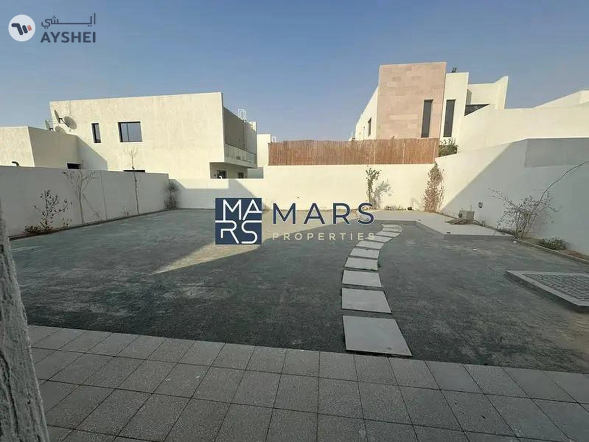 Spacious 4 Bedroom Sama Masjlis Villa with bigger plot is available for sales in Nasma Residences