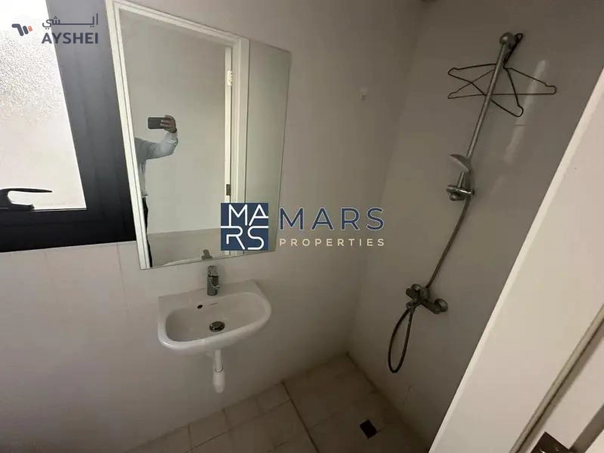 Spacious 4 Bedroom Sama Masjlis Villa with bigger plot is available for sales in Nasma Residences