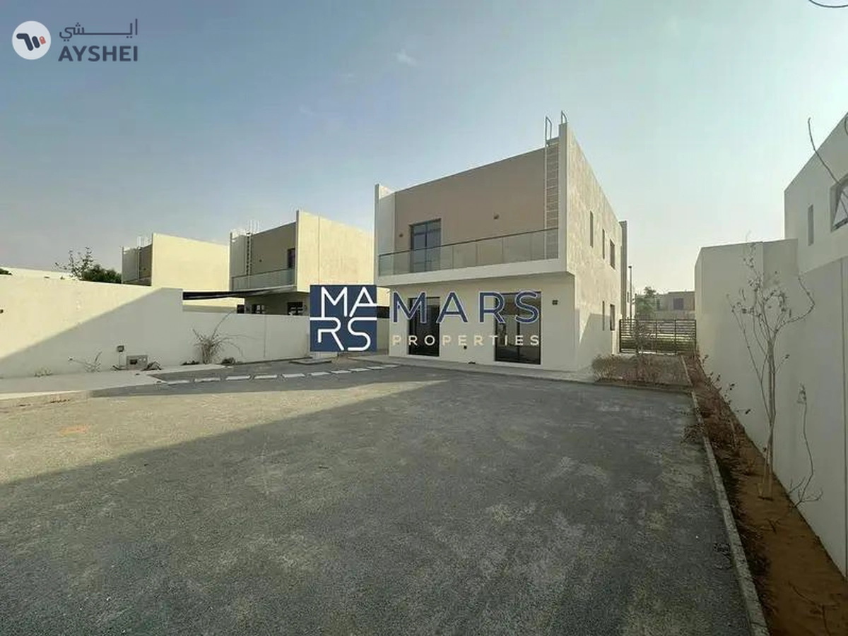 Spacious 4 Bedroom Sama Masjlis Villa with bigger plot is available for sales in Nasma Residences