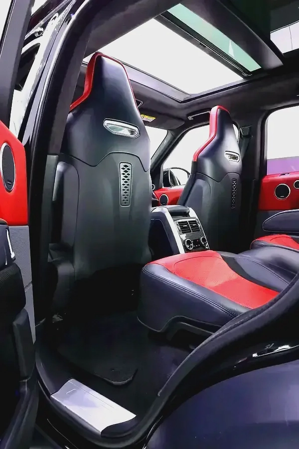 RANGE ROVER SPORT SVR CARBON PACKAGE BLACK EDITION FULLY LOADED