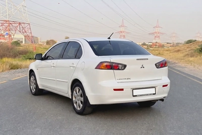 2016 Model | GCC specs | 2.0L engine | 2 Agency key | 4-Cyl 2.0L engine-2