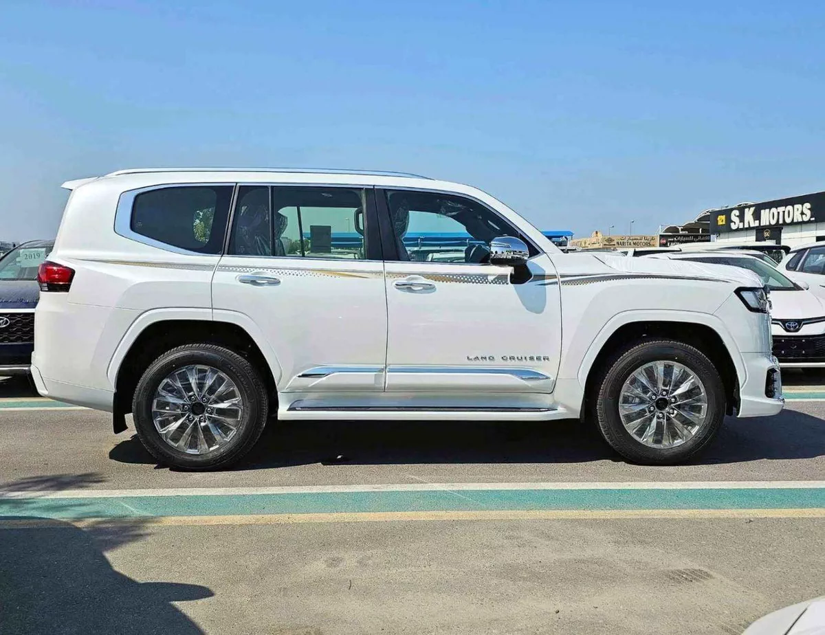 Toyota Land Cruiser VXR 3.3L DIESEL TWIN TURBO || PWR WITH MEMORY SEATS || HUD , RADAR | JBL SPEAKERS (CODE # LCDVXRHA)-1-0