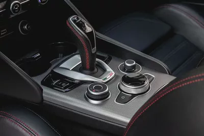 3,428 P.M |  Giulia Competizione | 0% Downpayment | Warranty!-9