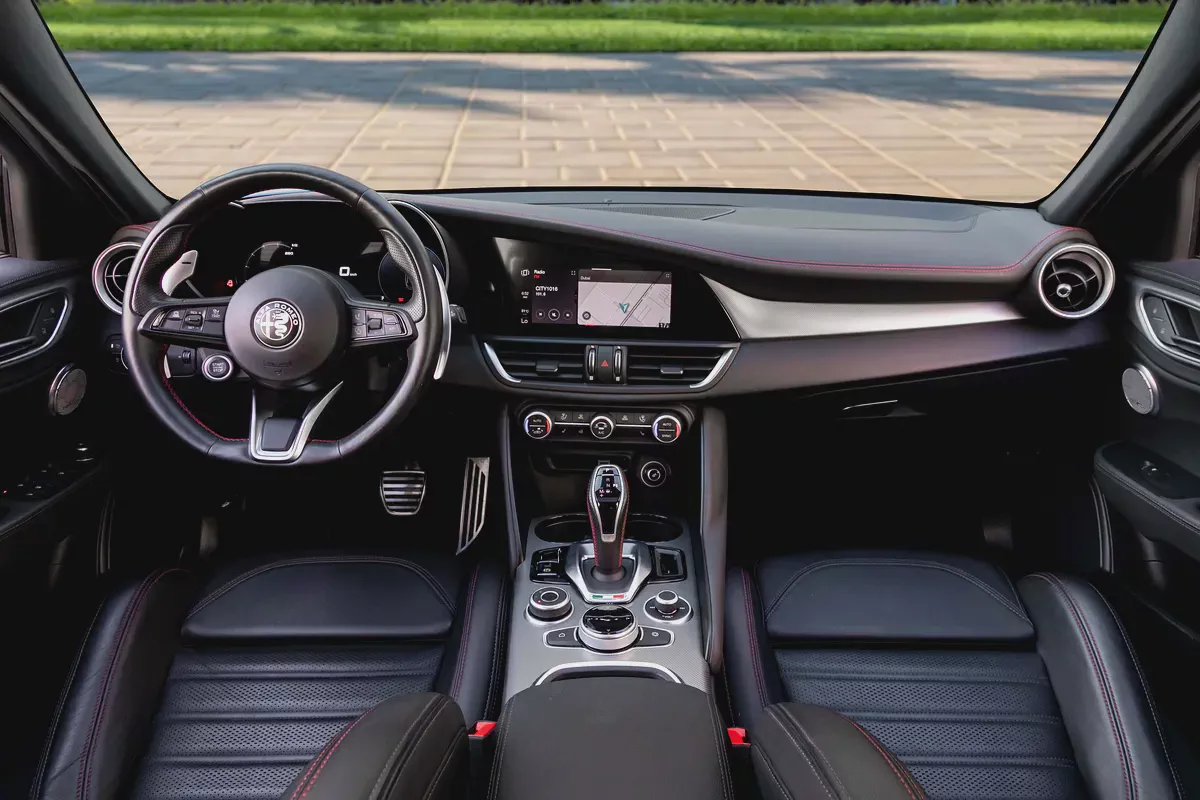 3,428 P.M |  Giulia Competizione | 0% Downpayment | Warranty!-7-7