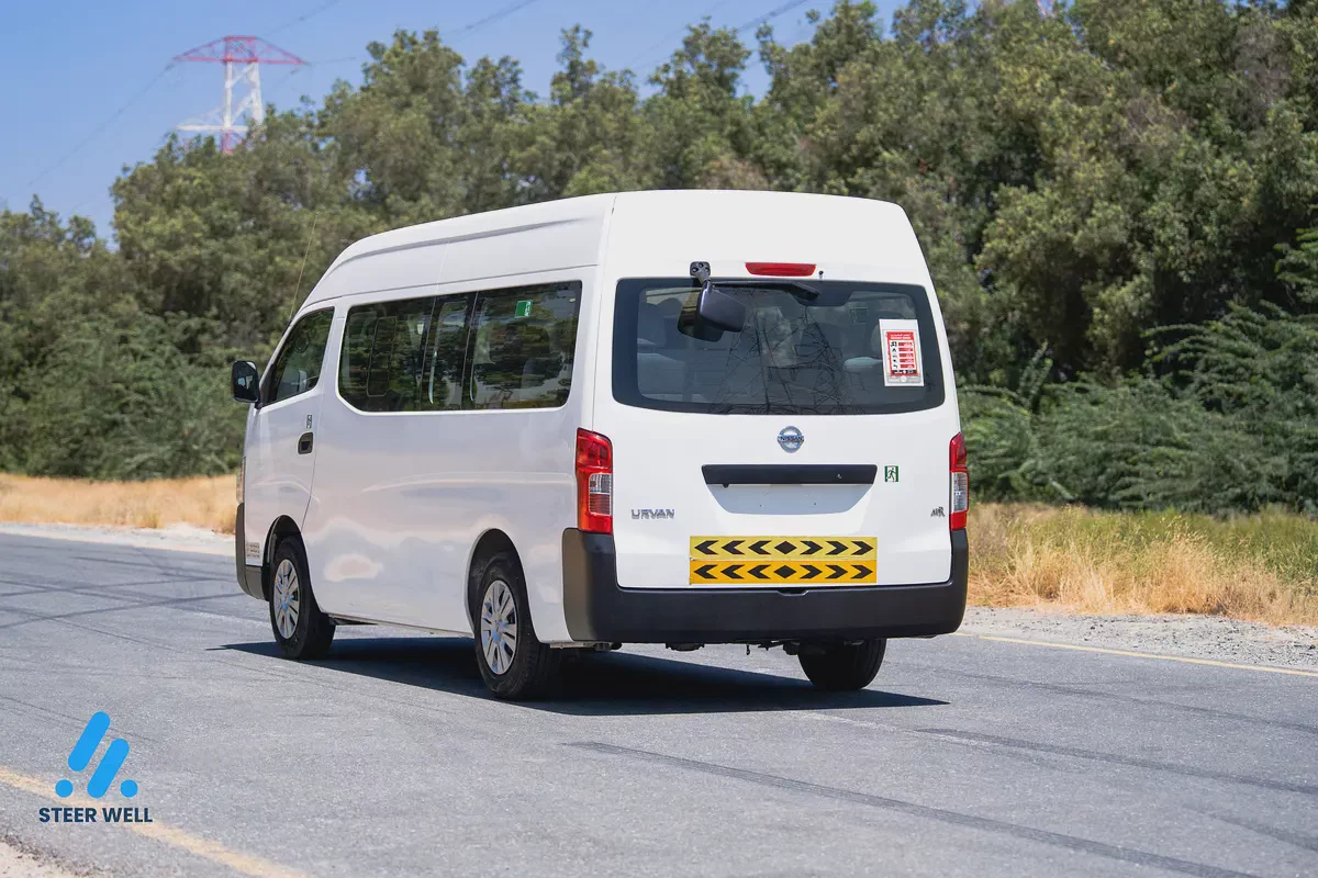 2022 Nissan Urvan NV350 13 Seater High Roof Van -Petrol - GCC - Manual Transmission-9-9