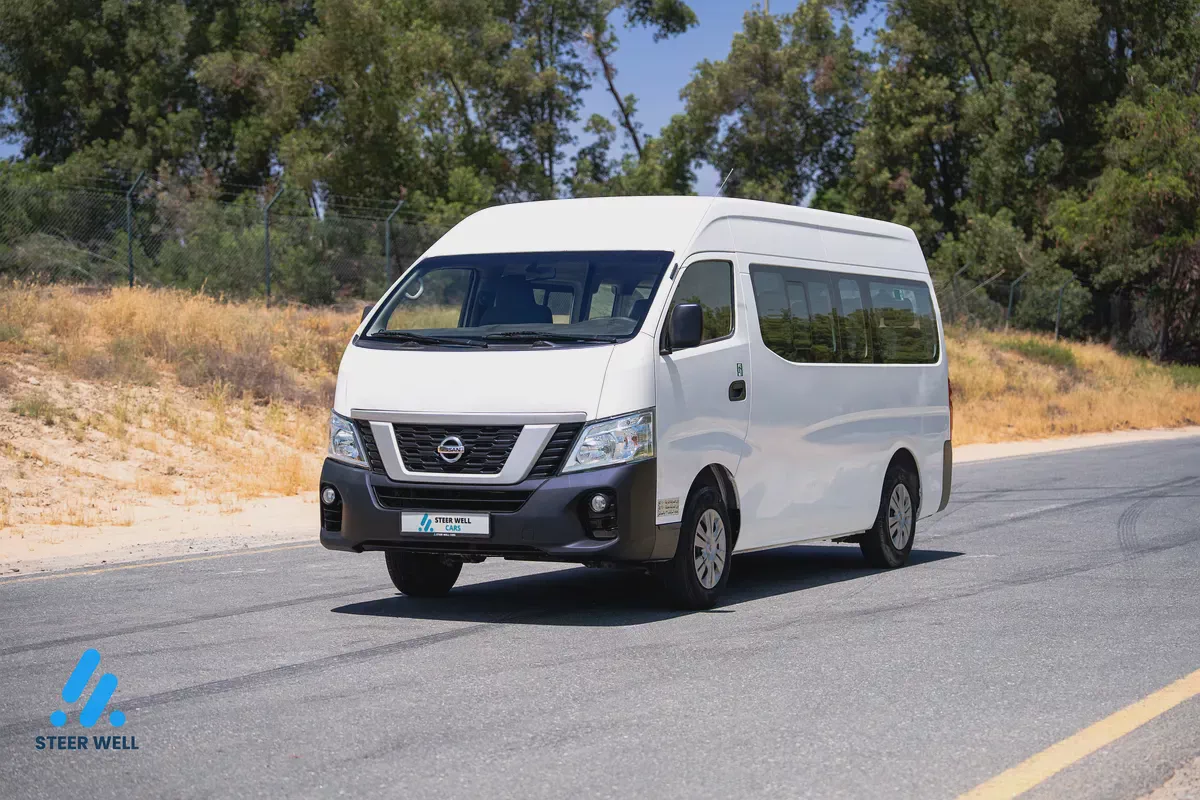 2022 Nissan Urvan NV350 13 Seater High Roof Van -Petrol - GCC - Manual Transmission