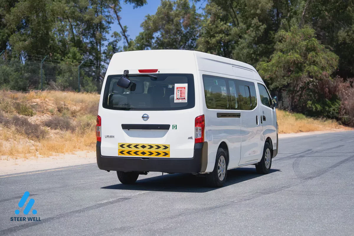 2022 Nissan Urvan NV350 13 Seater High Roof Van -Petrol - GCC - Manual Transmission-6-6
