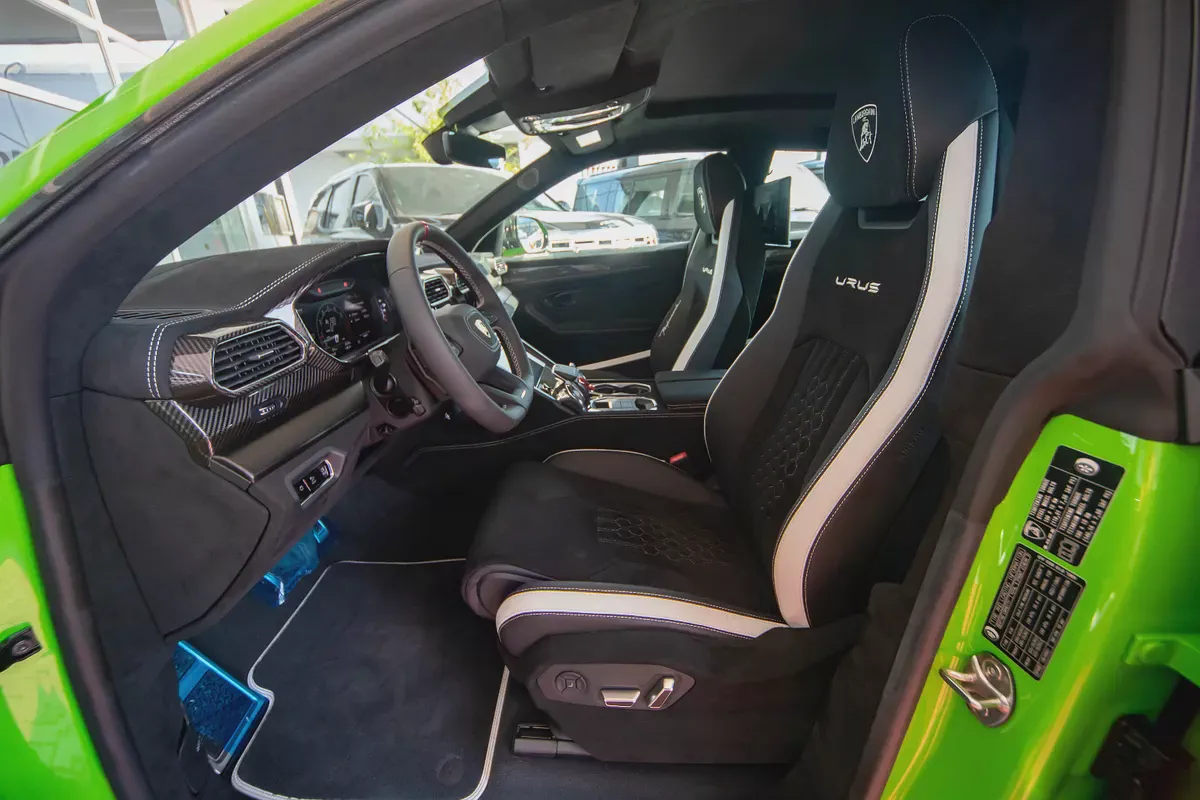 Lamborghini Urus Performante 2024 | Japanese Specs | Under Warranty | 0,0km-9-9