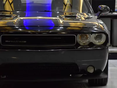 Dodge Challenger ( 2012 Model ) in Black...-6