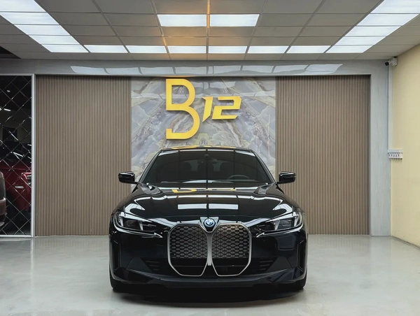 2025 BMW i4 xDrive40 M Sport - American Specs - Brand New!