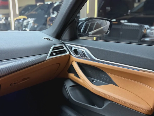 2025 BMW i4 xDrive40 M Sport - American Specs - Brand New!