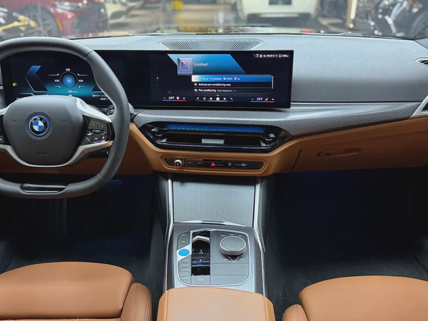 2025 BMW i4 xDrive40 M Sport - American Specs - Brand New!