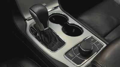 2020 Jeep Grand Cherokee SRT Canadian Specs Original Paint-11