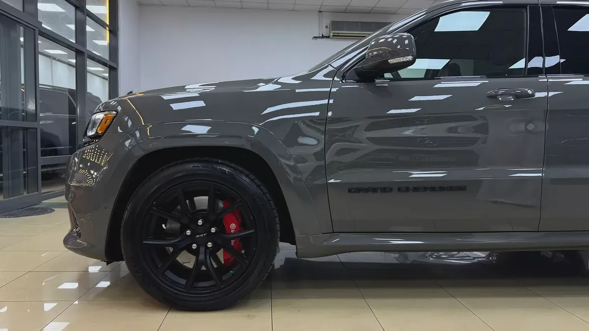 2020 Jeep Grand Cherokee SRT Canadian Specs Original Paint-6-6