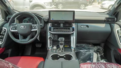 Toyota Land Cruiser VXR TWIN TURBO 3.5L HYBRID-8