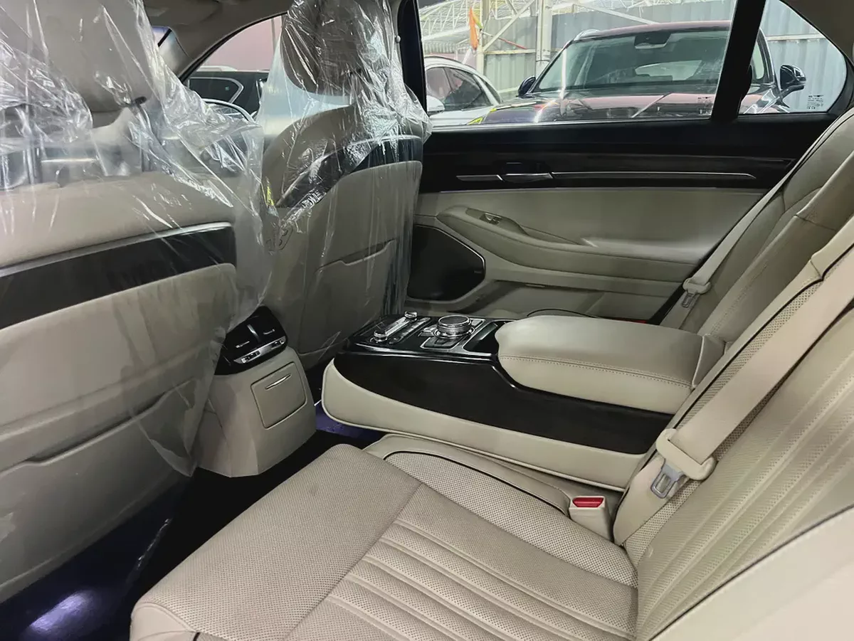 2017 Genesis G90 3.3T Premium - Luxury Sedan - American Specs-10-10