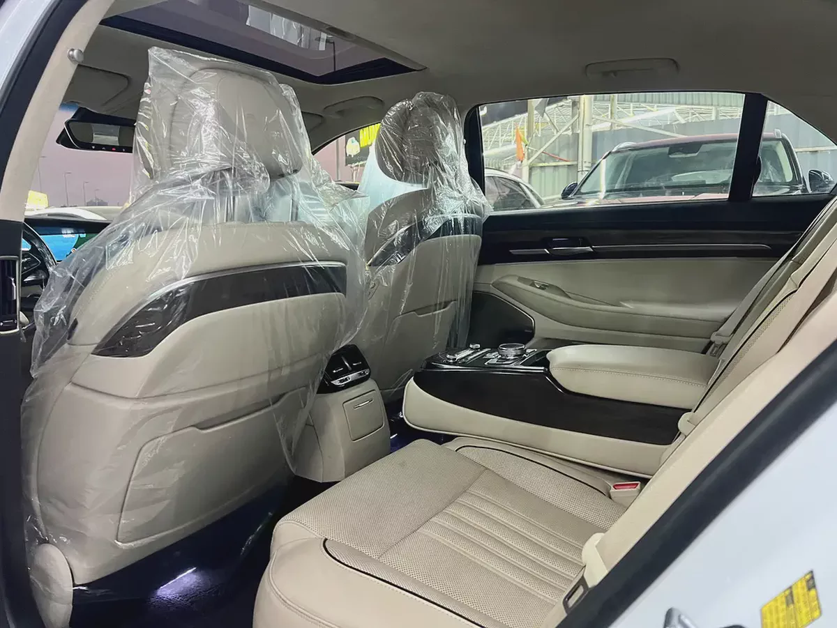 2017 Genesis G90 3.3T Premium - Luxury Sedan - American Specs-13-13