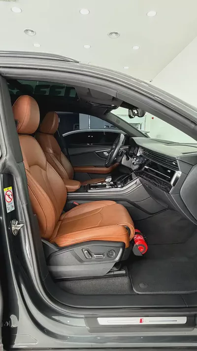 2023 Audi Q8 55 TFSI quattro S line - GCC Specs-7