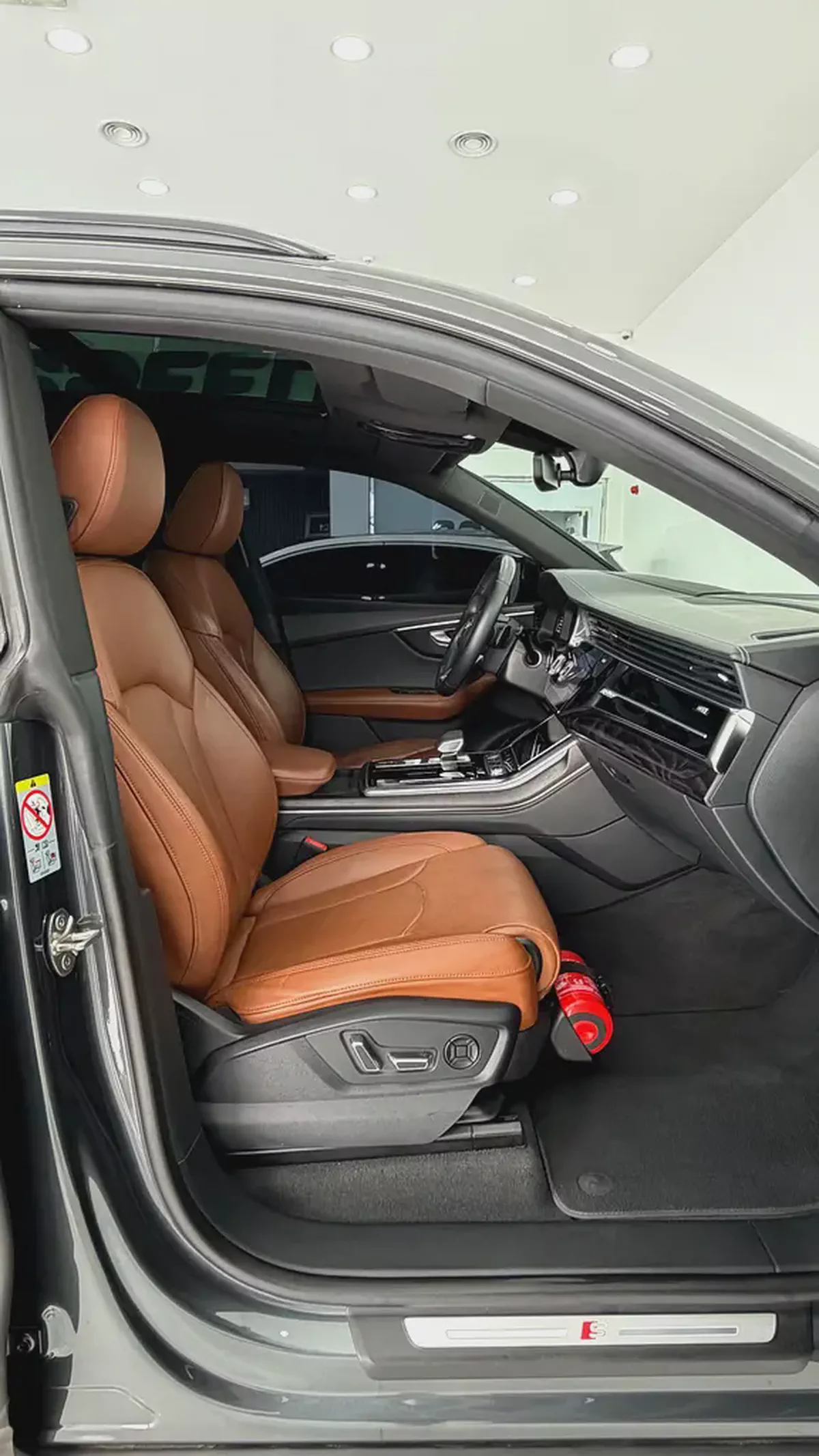 2023 Audi Q8 55 TFSI quattro S line - GCC Specs-7-7