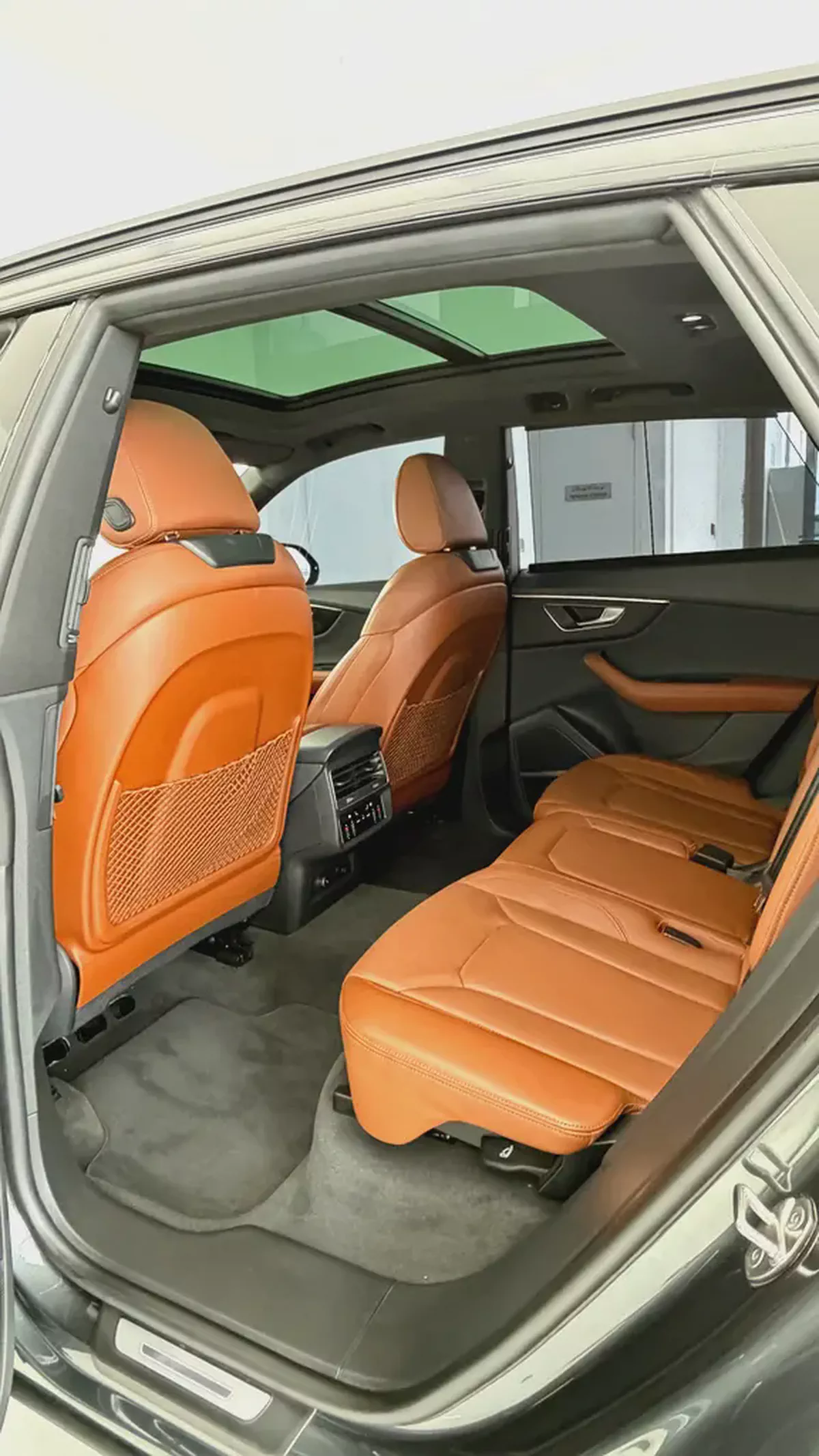 2023 Audi Q8 55 TFSI quattro S line - GCC Specs-8-8