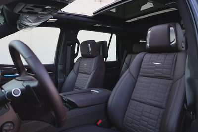 CADILLAC ESCALADE 600 SPORT PLATINUM-0KM-2024-GCC SPECS-UNDER WARRANTY  SERVICE-BRAND NEW-12