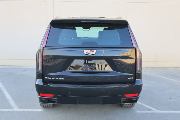 CADILLAC ESCALADE 600 SPORT PLATINUM-0KM-2024-GCC SPECS-UNDER WARRANTY  SERVICE-BRAND NEW