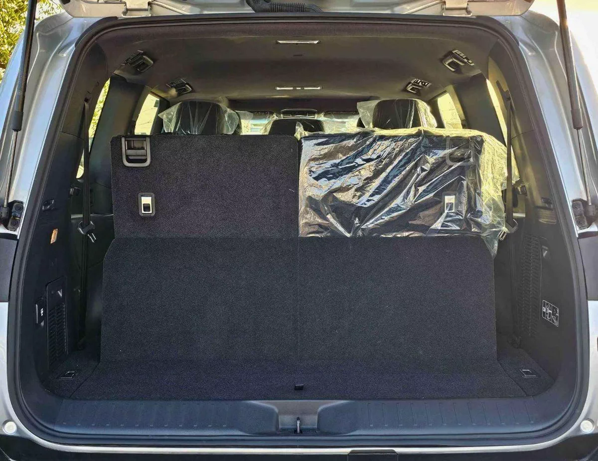 Toyota Land Cruiser GXR BASIC / 4.0L PETROL V6 / SUNROOF / LEATHER WITH DRIVER POWER SEAT (CODE # GXR4B)-6-0