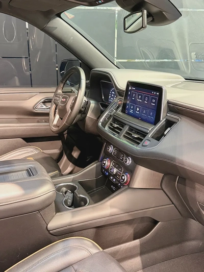 GMC Yukon AT4 2023 GCC Specs-15