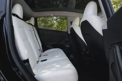 Tesla Model Y Performance 2023 GCC Specs-11