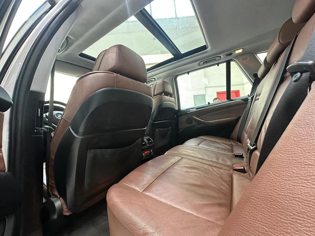 2012 BMW X5 xDrive35i 3.0L V6 // Very well maintained // Cash/ Credit Card Accepted-5-5