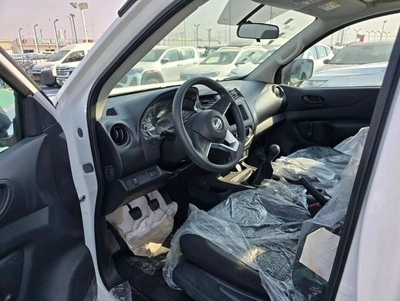 Nissan Navara-5