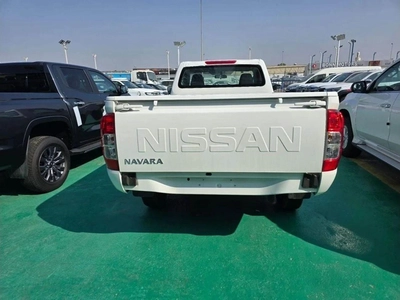 Nissan Navara-4