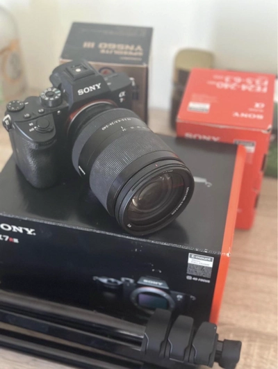 Sony Alpha a7R III Mirrorless Camera with FE 24-240mm Lens-0