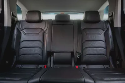 2,076 P.M | Touareg Highline | 0% Downpayment | Under Warranty!-11