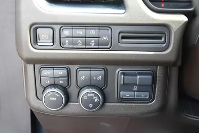 TAHOE LT 4WD 2023 | GREY-14