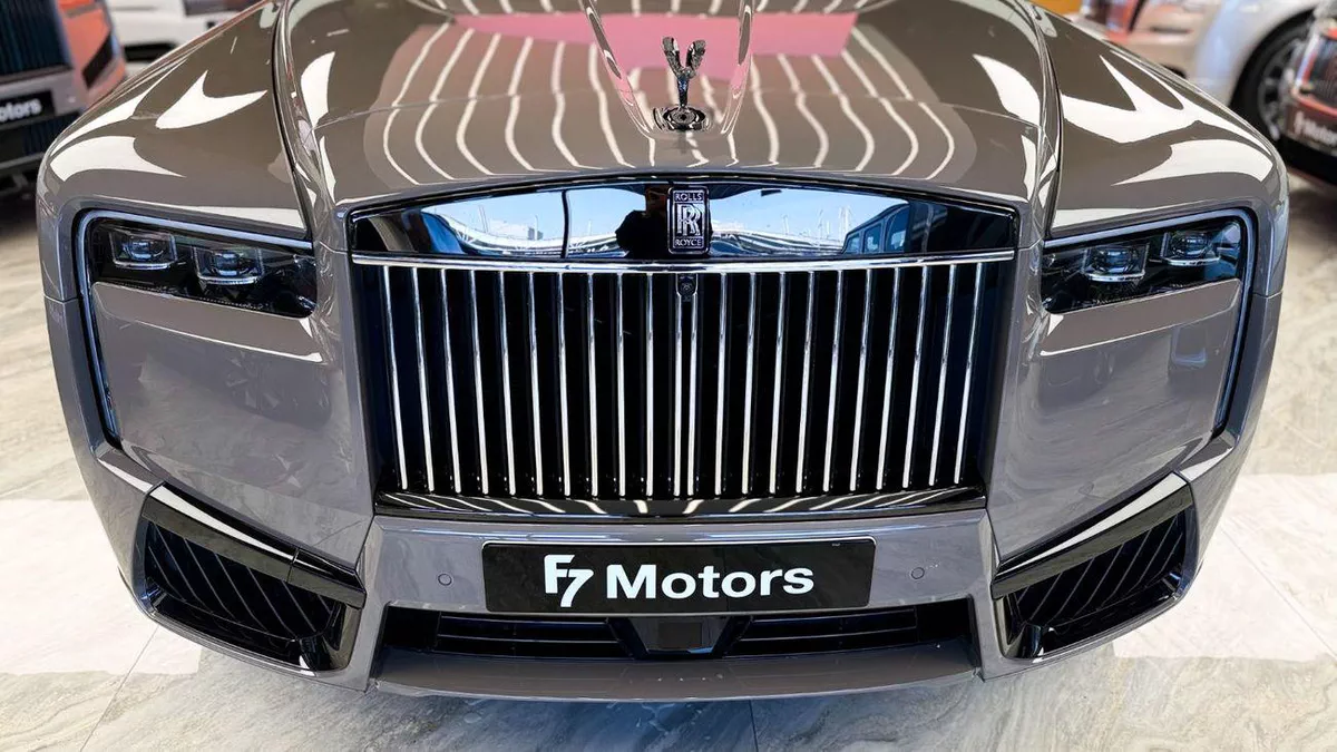 Rolls Royce Cullinan BLACK BADGE - Rolls Royce Cullinan 2025-3-0
