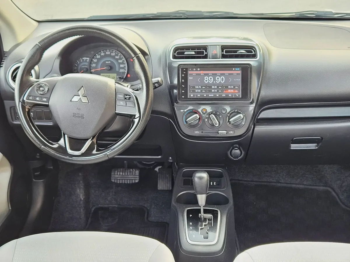 2023 Mitsubishi Attrage GLX - GCC Specs - Excellent condition With Navigation Low KM Eco City Car-12-12