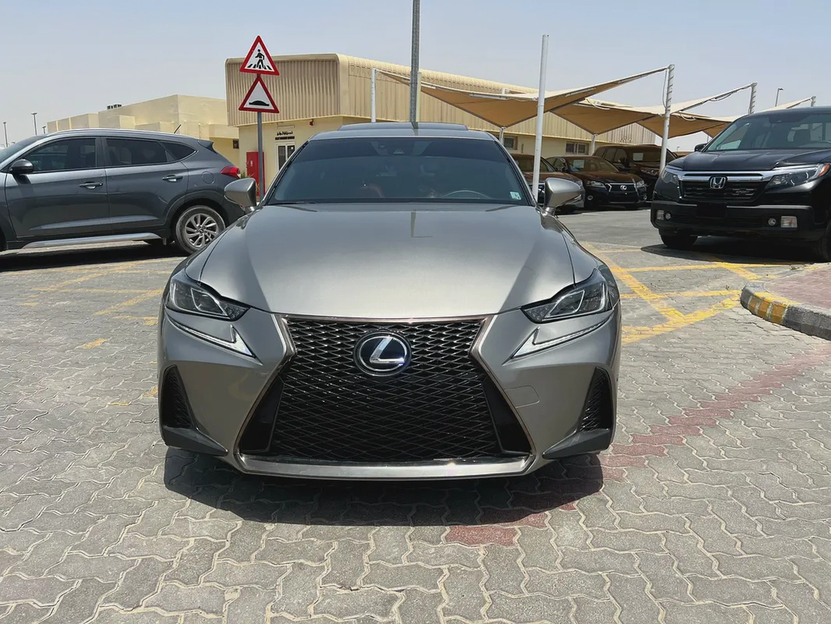2019 Lexus IS 350 F Sport - GCC Specs - Perfect Condition-1-1