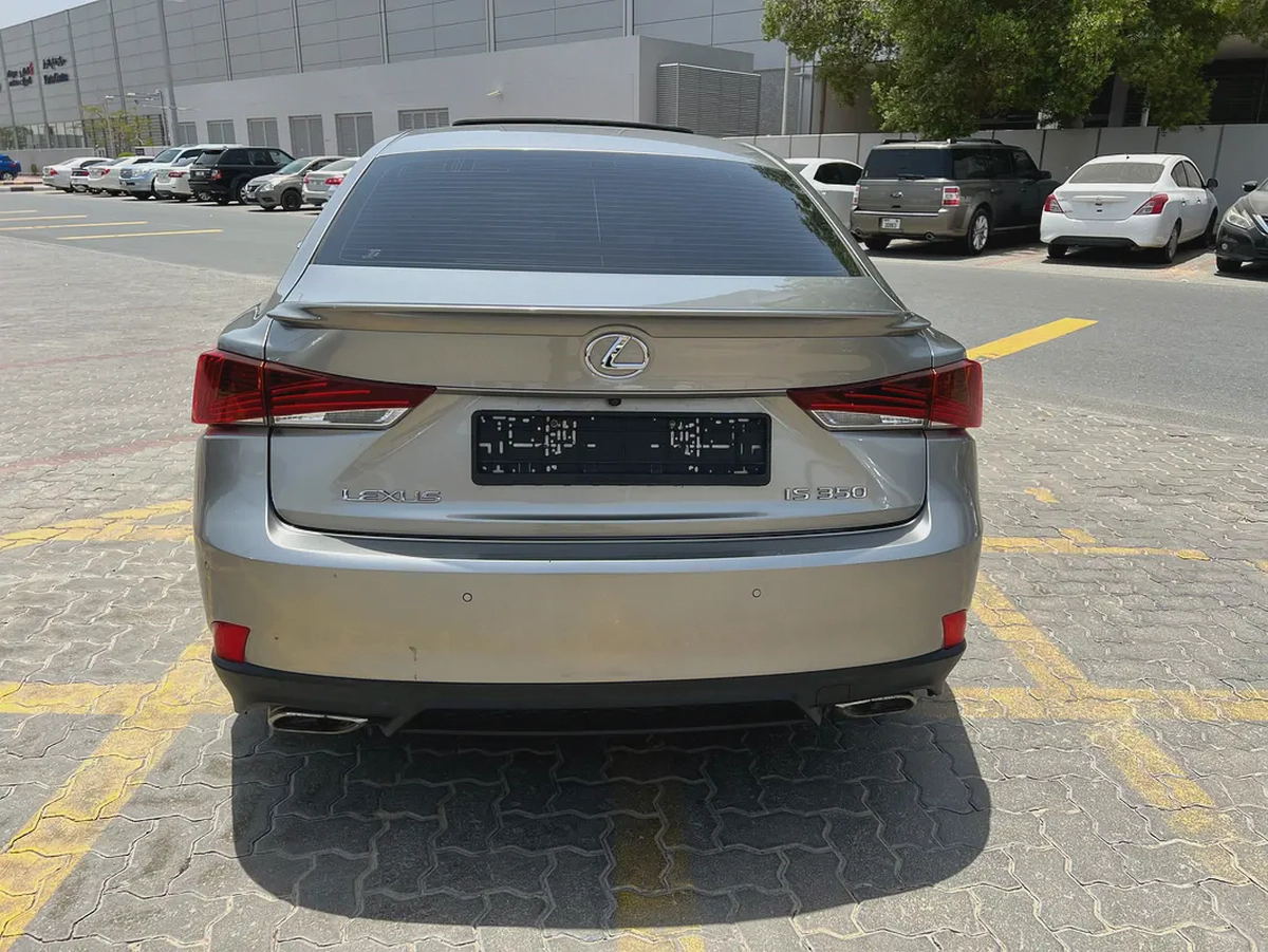 2019 Lexus IS 350 F Sport - GCC Specs - Perfect Condition-4-4
