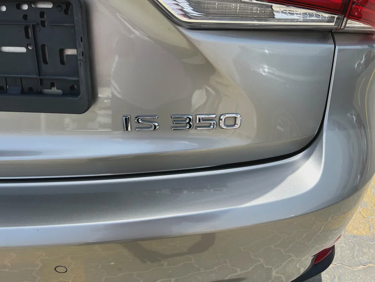 2019 Lexus IS 350 F Sport - GCC Specs - Perfect Condition-7-7