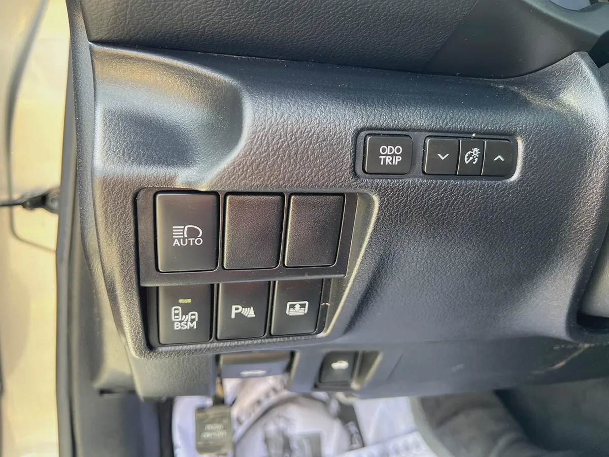 2019 Lexus IS 350 F Sport - GCC Specs - Perfect Condition-13-13