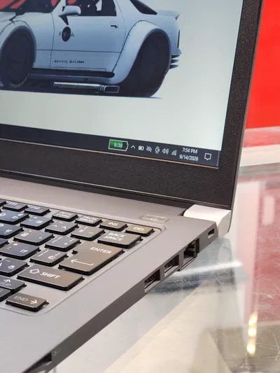 Toshiba Laptop | Slim and Light Weight-6