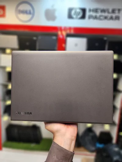 Toshiba Laptop | Slim and Light Weight-2