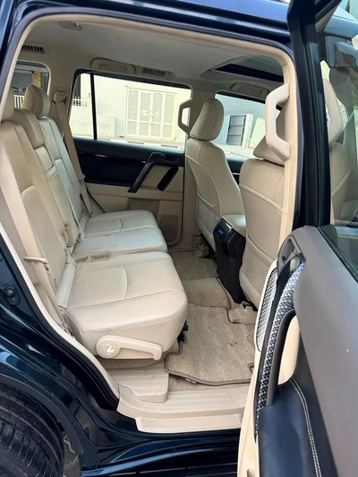 Toyota Prado 2018 VXR V6 Full Option Accident Free-3