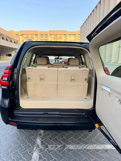 Toyota Prado 2018 VXR V6 Full Option Accident Free-2