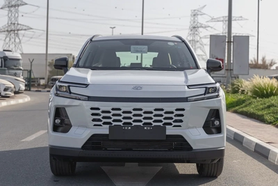 Toyota RAV4 XLE | 2026 | GCC | BRAND NEW | AWD | V4 2.0L | White | (EXPORT)-1