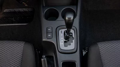 Toyota Hilux GLX MID OPTION PETROL 2.7 AT-22